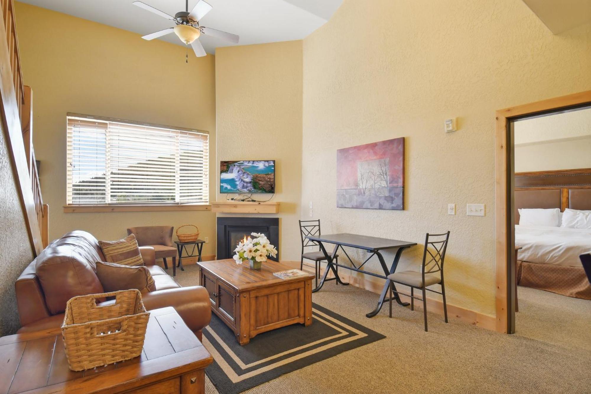 Silverado By - Canyons Village